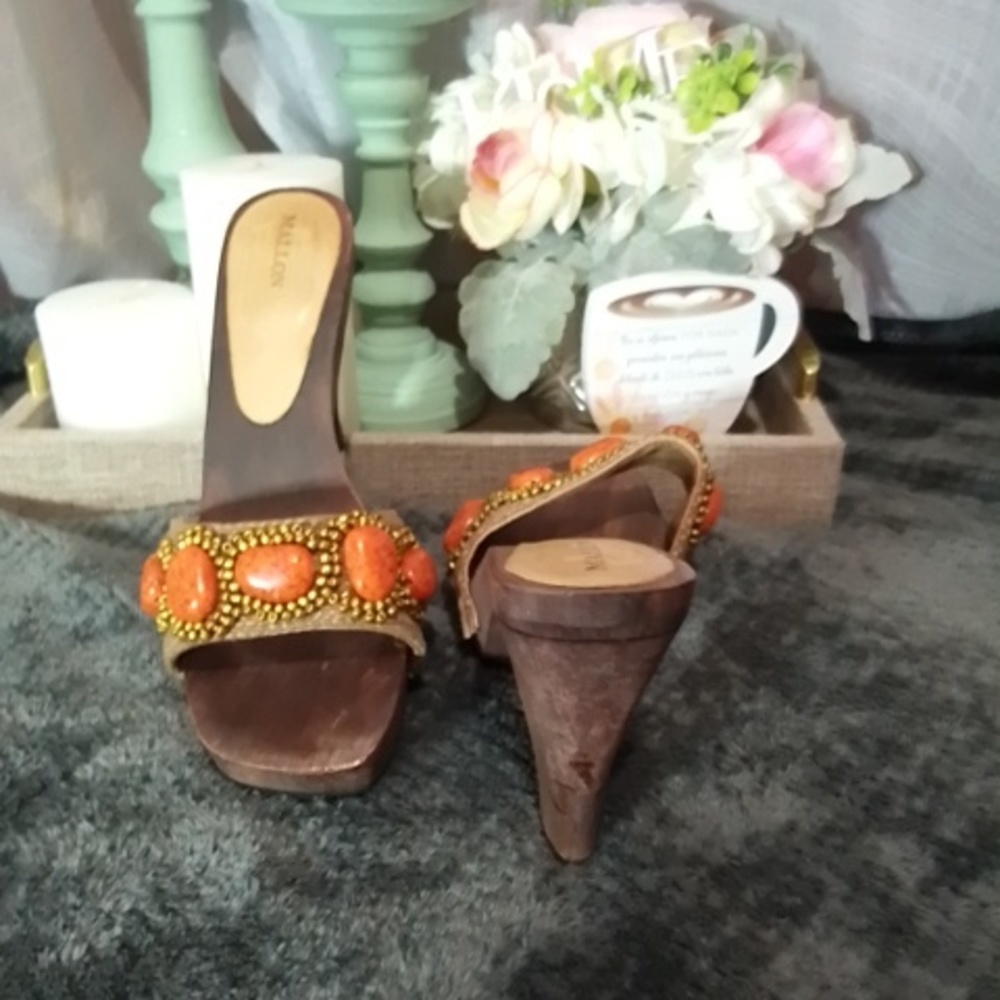 Woman Wooden shoes size 6